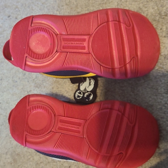 Mickey Mouse Adidas size 7K Red, Black, white, and yellow No Box - Picture 6 of 6